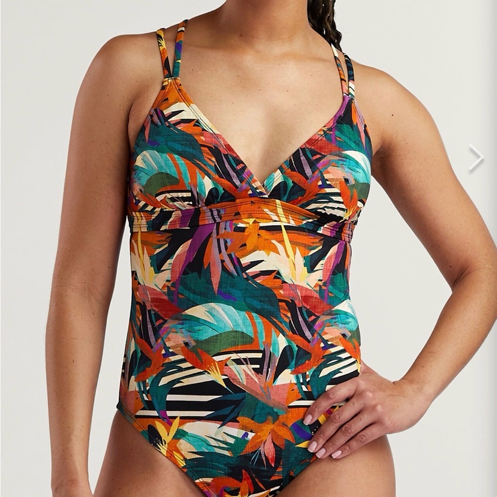 Title Nine One Piece Swimsuit Orange Green Leaf Pattern Braided Back Strap Sz L